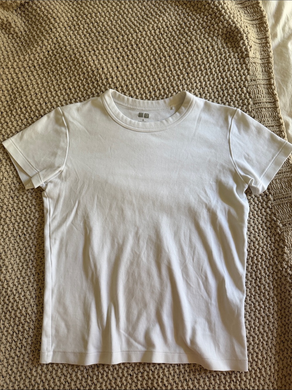 Uniqlo women’s White Short Sleeve Crew Tee
